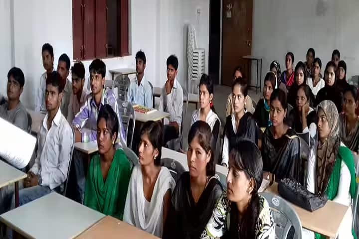 Shaheen Smarak Mahavidyalaya campus in Sambhal, Uttar Pradesh, India — photo 2