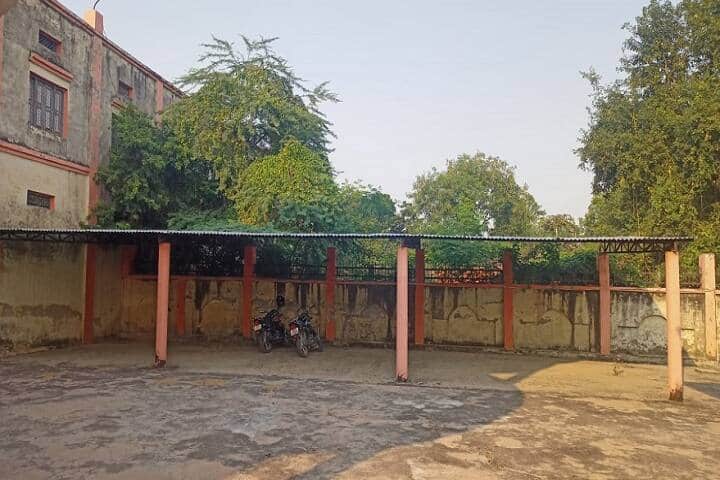 Swargiya Mahadev Prasad Smarak Mahila Mahavidyalaya campus in Kannauj, Uttar Pradesh, India — photo 5