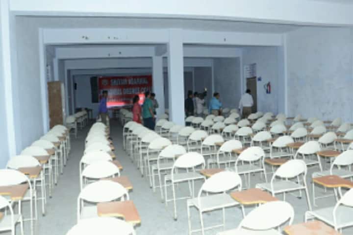 Shivam Agarwal Memorial Degree College campus in Sitapur, Uttar Pradesh, India — photo 2