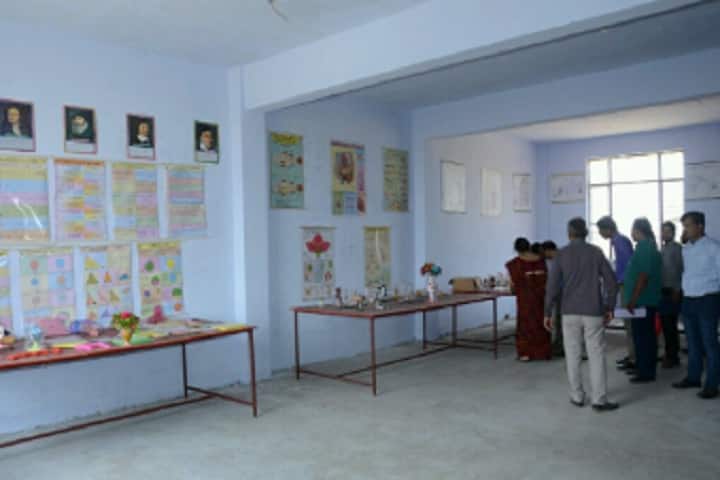 Shivam Agarwal Memorial Degree College campus in Sitapur, Uttar Pradesh, India — photo 3