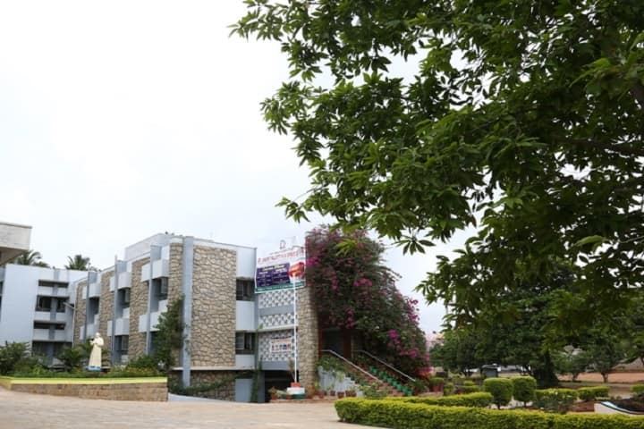 St Vincent Pallotti College campus in Bangalore, Karnataka, India — photo 1
