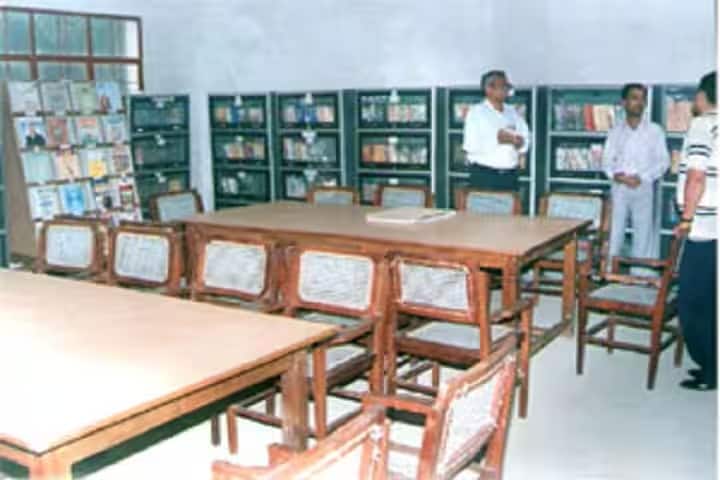 Pushp Institute of Sciences and Higher Studies campus in Pilibhit, Uttar Pradesh, India — photo 3