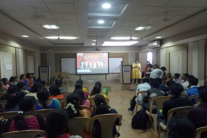 Seshadripuram Institute of Commerce and Management campus in Bangalore, Karnataka, India — photo 3