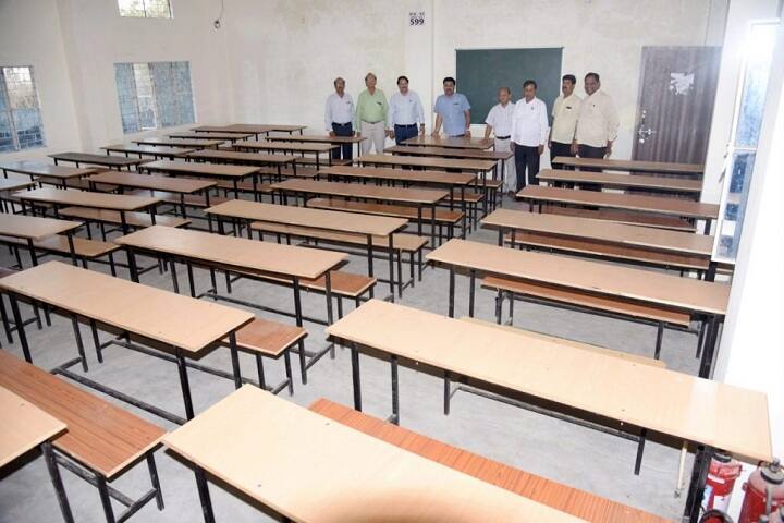 Deep Chandra Choudhary Mahavidyalaya campus in Lalitpur, Uttar Pradesh, India — photo 2