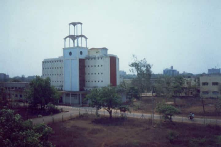Utkal University campus in Bhubaneswar, Odisha, India — photo 3