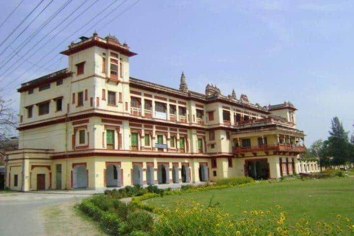 IIT BHU campus in Varanasi, Uttar Pradesh, India — photo 4