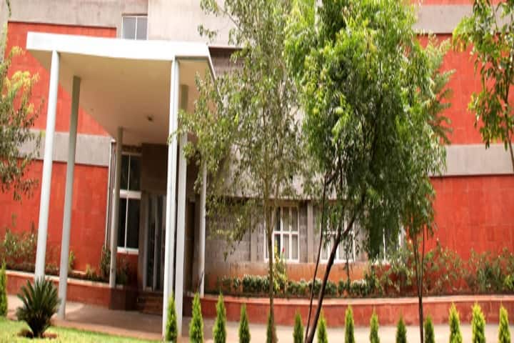 PSG College of Pharmacy campus in Coimbatore, Tamil Nadu, India — photo 2