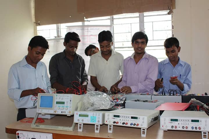 DAV Institute of Engineering and Technology campus in Palamu, Jharkhand, India — photo 5