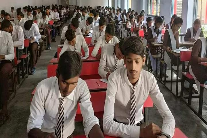 Shree Thakur Ji Ramlakshman Janki Mahila Mahavidyalaya campus in Ghazipur, Uttar Pradesh, India — photo 1