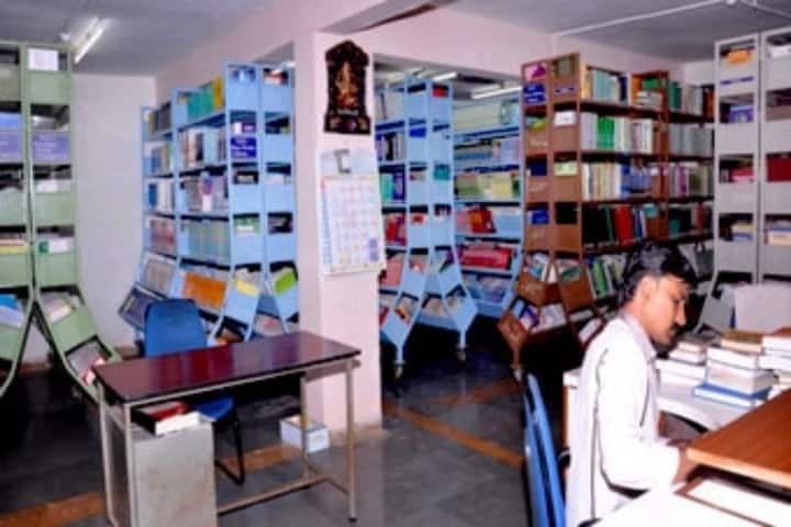 Dr D Y Patil Institute of Pharmaceutical Sciences and Research campus in Pune, Maharashtra, India — photo 2
