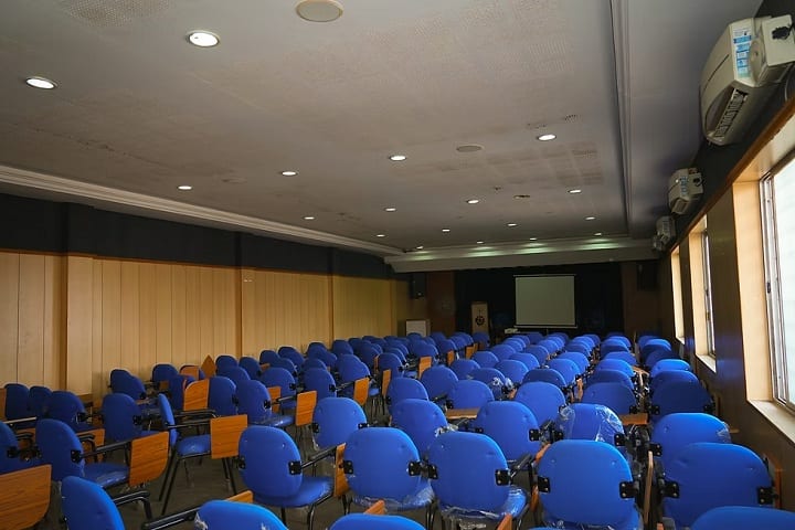 Vijaya College campus in Bengaluru, Karnataka, India — photo 2