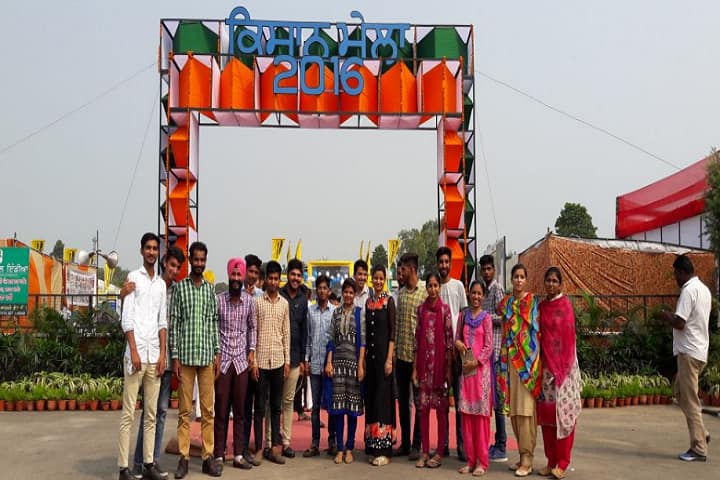 Guru Gobind Singh Khalsa College campus in Bathinda, Punjab, India — photo 1