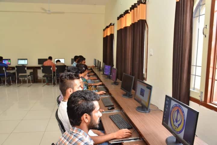 Guru Gobind Singh Khalsa College campus in Bathinda, Punjab, India — photo 3