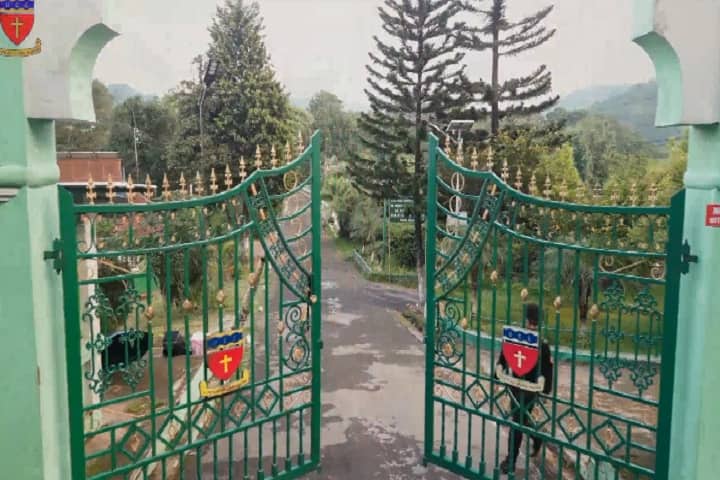 Union Christian College campus in Umnuih, Meghalaya, India — photo 1