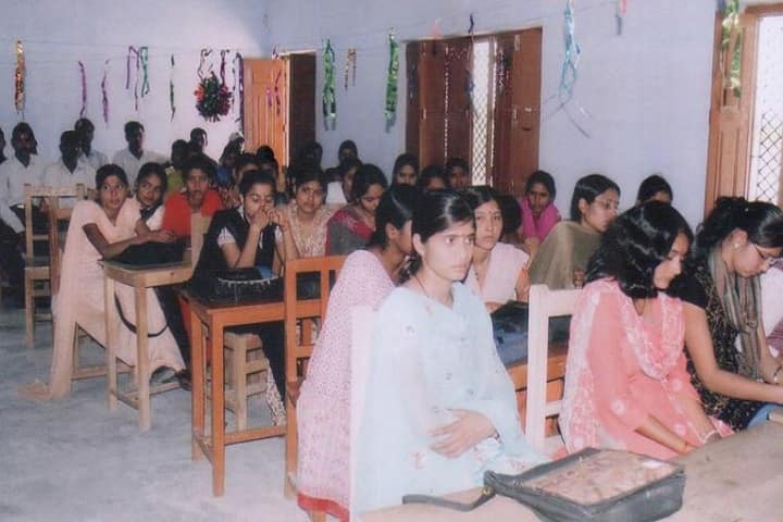 Amar Shahid Rao Ram Baksh Singh PG College campus in Unnao, Uttar Pradesh, India — photo 3