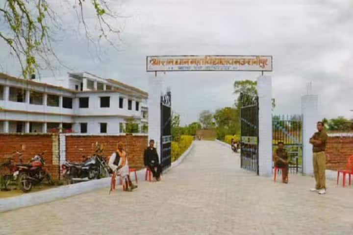Shri Ramdham Mahavidyalaya campus in Jhansi, Uttar Pradesh, India — photo 2