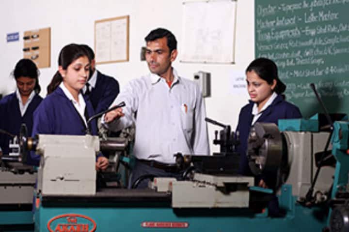 Guru Nanak Institute of Management campus in Mullana, Haryana, India — photo 5