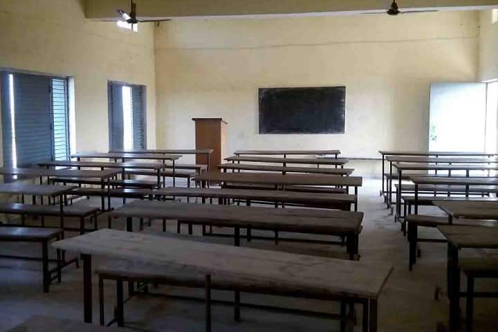 Chhatrapati Shahu Ji Maharaj Degree College campus in Chitrakoot, Uttar Pradesh, India — photo 2