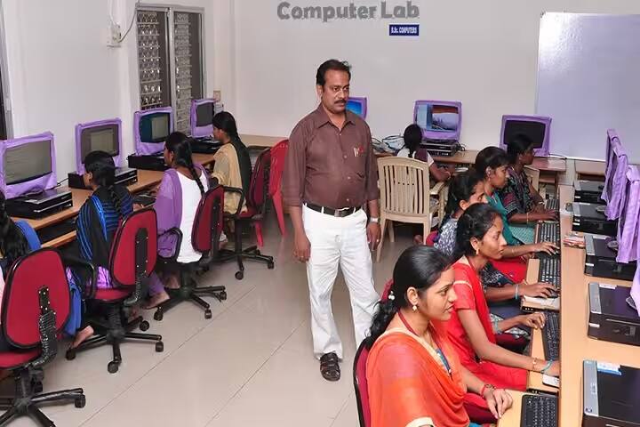 Dr Sarvepalli Radhakrishnan Government Arts College campus in Puducherry, India — photo 5