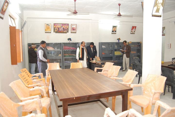 Pt Ram Pravesh Chaubey Mahavidhyalaya campus in Varanasi, Uttar Pradesh, India — photo 3