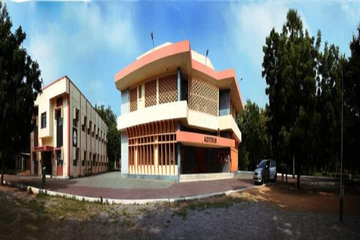 NIT Warangal campus in Warangal, Telangana, India — photo 2