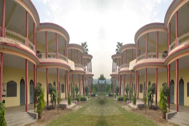 Aacharya Sitaram Chaturvedi Mahila Mahavidyalaya campus in Varanasi, Uttar Pradesh, India — photo 1