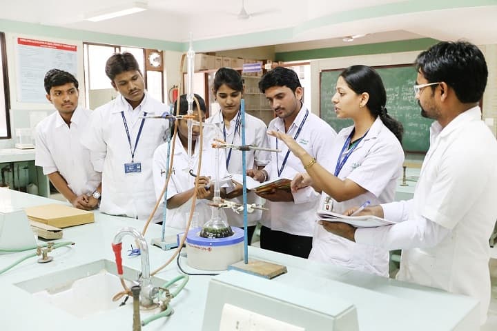 Dr DY Patil College of Pharmacy campus in Pimpri-Chinchwad, Maharashtra, India — photo 5