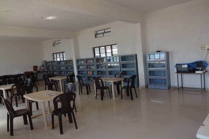 Varadaraja College campus in Tumkur, Karnataka, India — photo 3