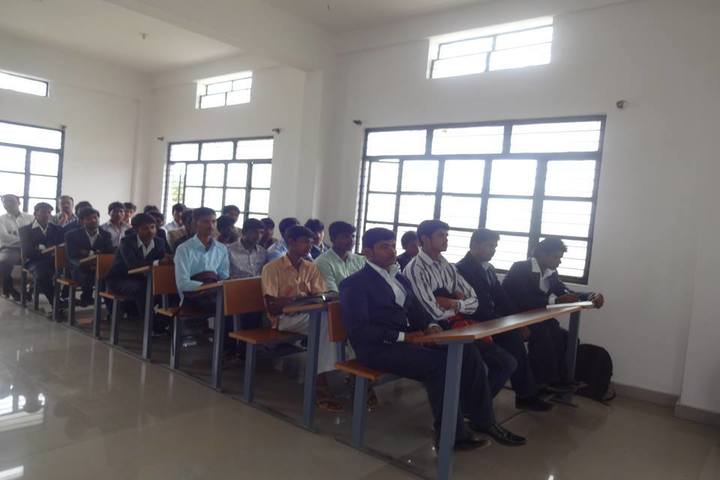 Varadaraja College campus in Tumkur, Karnataka, India — photo 4
