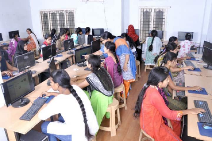 Vanitha Degree College for Women campus in Rangareddy Pally, Telangana, India — photo 2