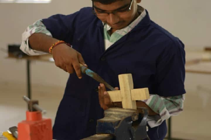 KIET Korangi campus in East Godavari, Andhra Pradesh, India — photo 4