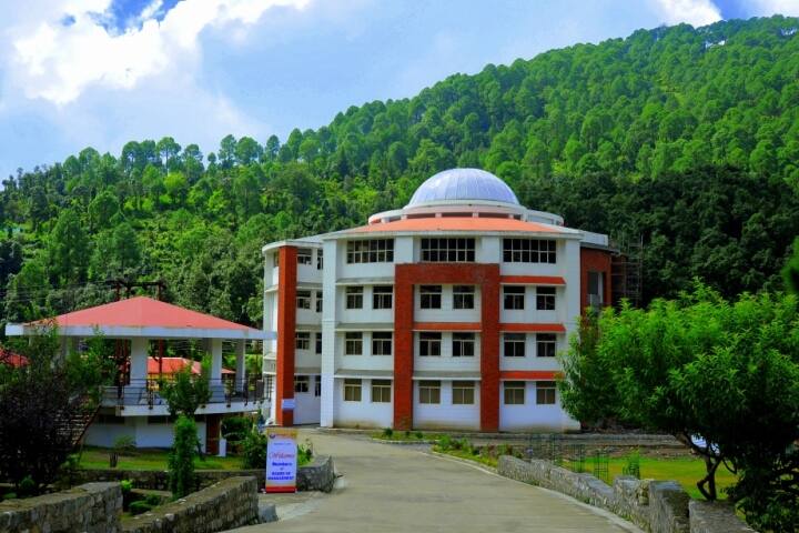 Graphic Era Hill University campus in Dehradun, Uttarakhand, India — photo 2