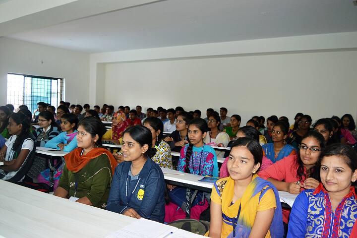 Lohit's Academy College of Commerce campus in Bangalore, Karnataka, India — photo 2