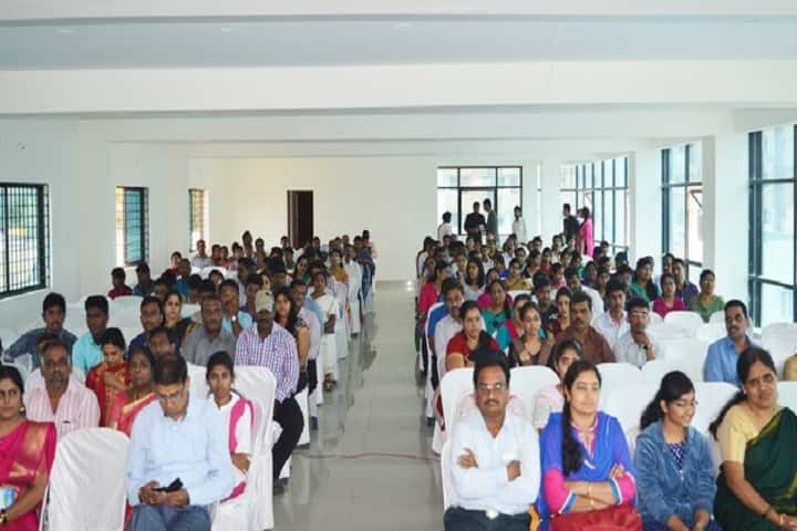 Lohit's Academy College of Commerce campus in Bangalore, Karnataka, India — photo 3
