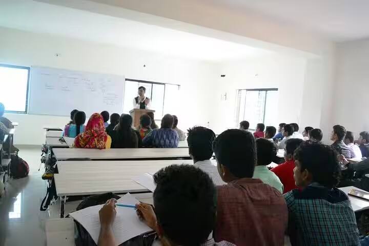 Lohit's Academy College of Commerce campus in Bangalore, Karnataka, India — photo 4