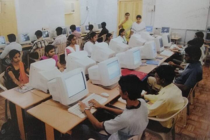 Nrupatunga Degree College campus in Hyderabad, Telangana, India — photo 4
