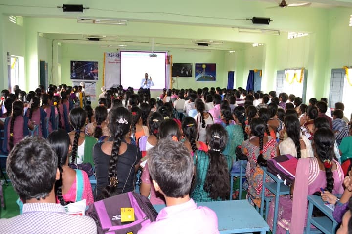 Loyola Degree College campus in Kadapa, Andhra Pradesh, India — photo 2