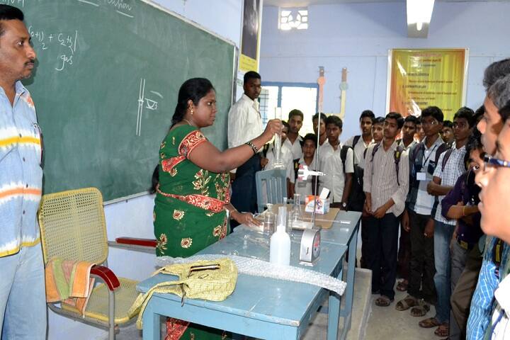 Loyola Degree College campus in Kadapa, Andhra Pradesh, India — photo 4