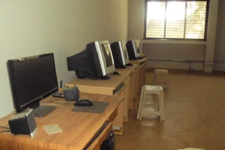 KH Patil College of Commerce campus in Hubli, Karnataka, India — photo 4