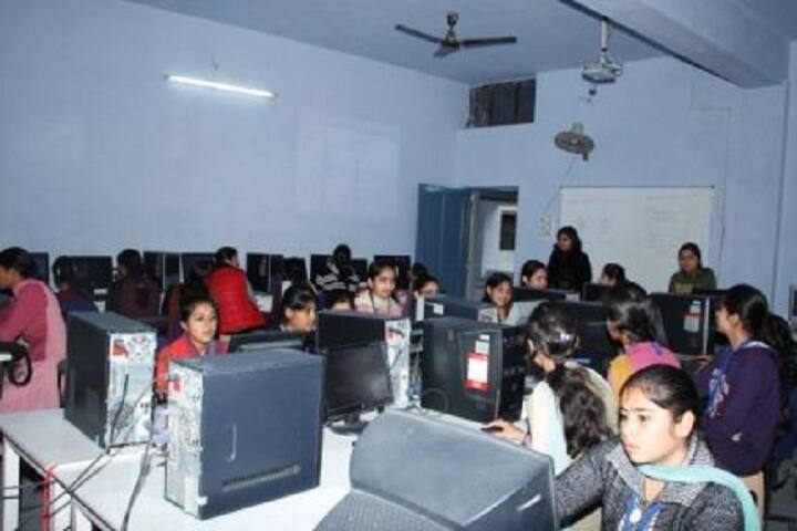 Arya Kanya Mahavidyalaya campus in Kurukshetra, Haryana, India — photo 5