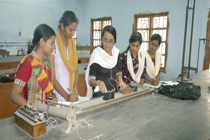 Trivenidevi Bhalotia College campus in Burdwan, West Bengal, India — photo 6