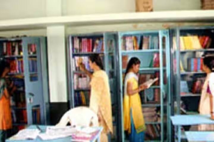 K Narkhede College campus in Bhusawal, Maharashtra, India — photo 2