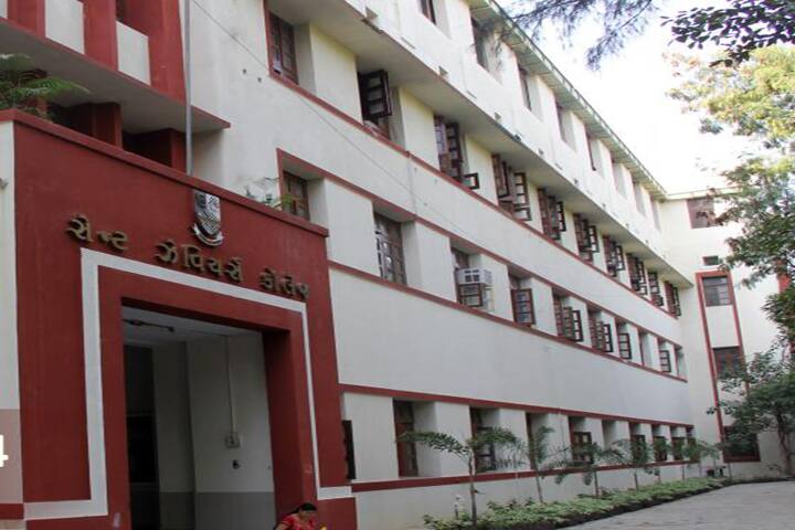 St Xavier's College campus in Ahmedabad, Gujarat, India — photo 3