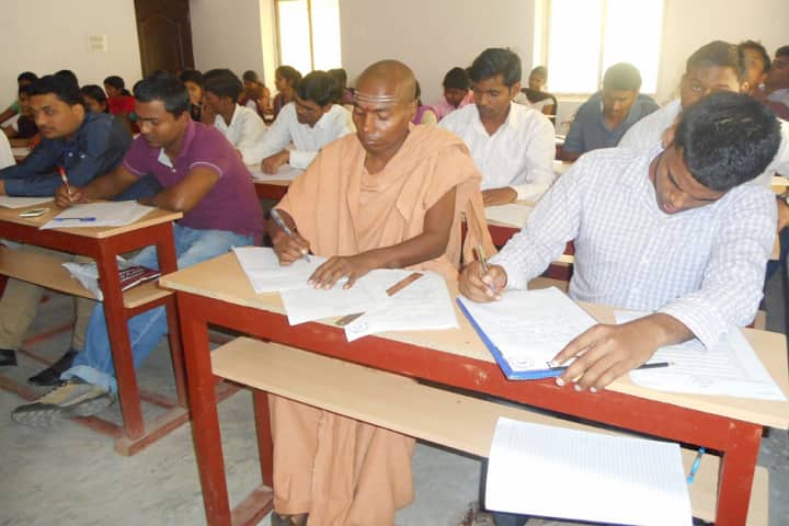 Mahabodhi Mahavidyalaya campus in Nalanda, Bihar, India — photo 2