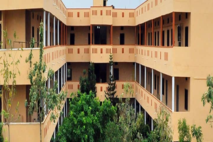 Sri Navabharat Degree and PG College campus in Bhuvanagiri, Telangana, India — photo 1