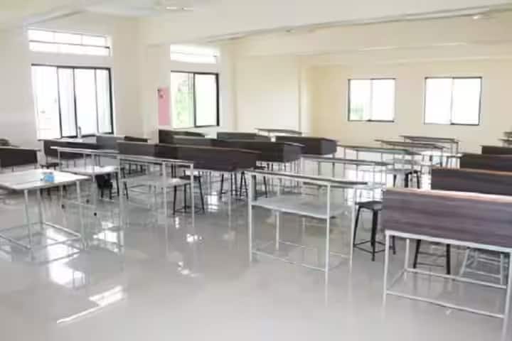 Dayanand College of Architecture campus in Latur, Maharashtra, India — photo 3