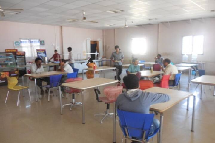 Malla Reddy Institute of Management campus in Hyderabad, Telangana, India — photo 4