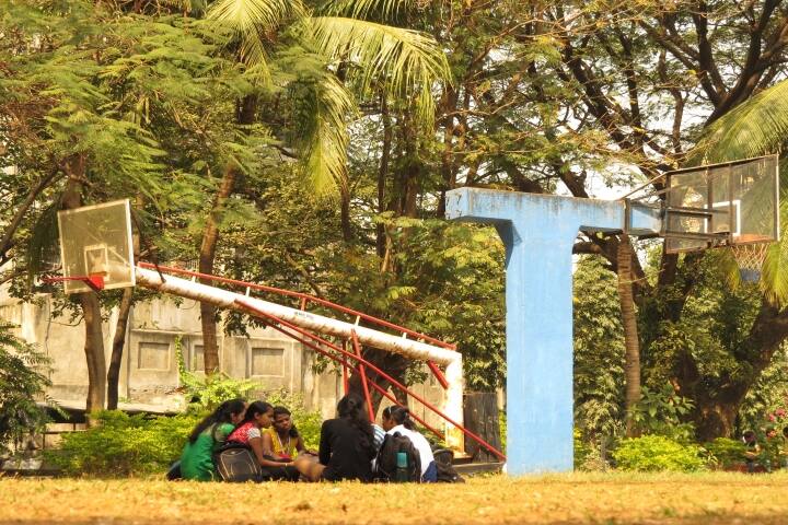 D G Ruparel College of Arts Science and Commerce campus in Mumbai, Maharashtra, India — photo 4