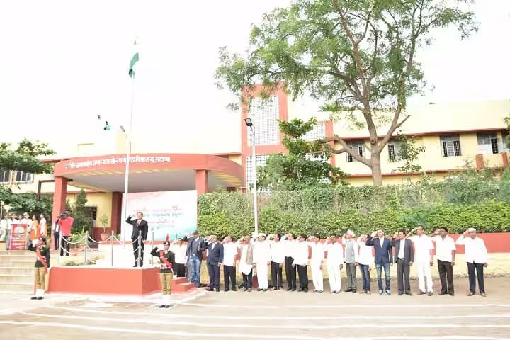 Karmveer Abasaheb Alias NM Sonawane Arts Commerce and Science College campus in Satana, Maharashtra, India — photo 1