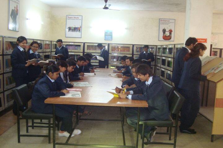Maharaja College of Management campus in Udaipur, Rajasthan, India — photo 5